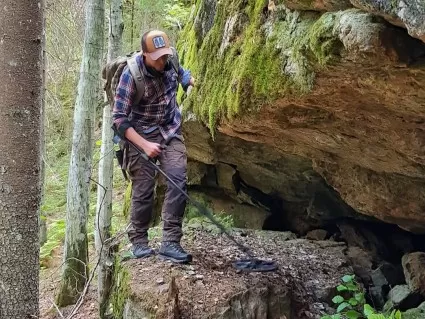 На какъв тип терен металотърсачът може да работи по-добре и да покаже най-добри резултати от търсенето? На какъв тип терен металотърсачът може да работи по-добре и да покаже най-добри резултати от търсенето?